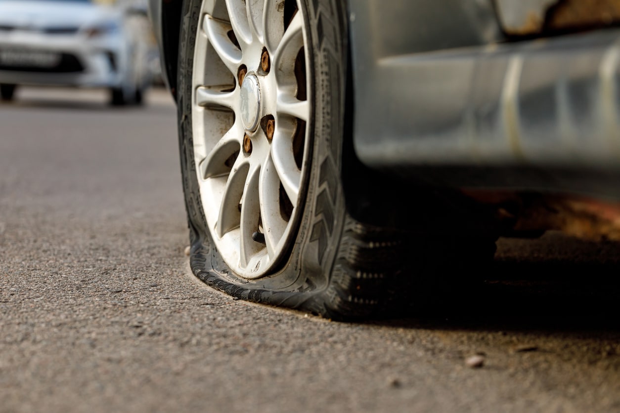 Can I Drive a Flat Tire 2 Miles - Outdoor Driving
