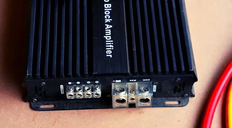 What Does Rem Mean on an Amplifier